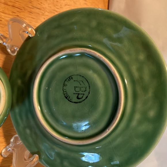 Lovely. hand made in Portugal , 2pc cup n saucer with holly n berry design. - Picture 4 of 8